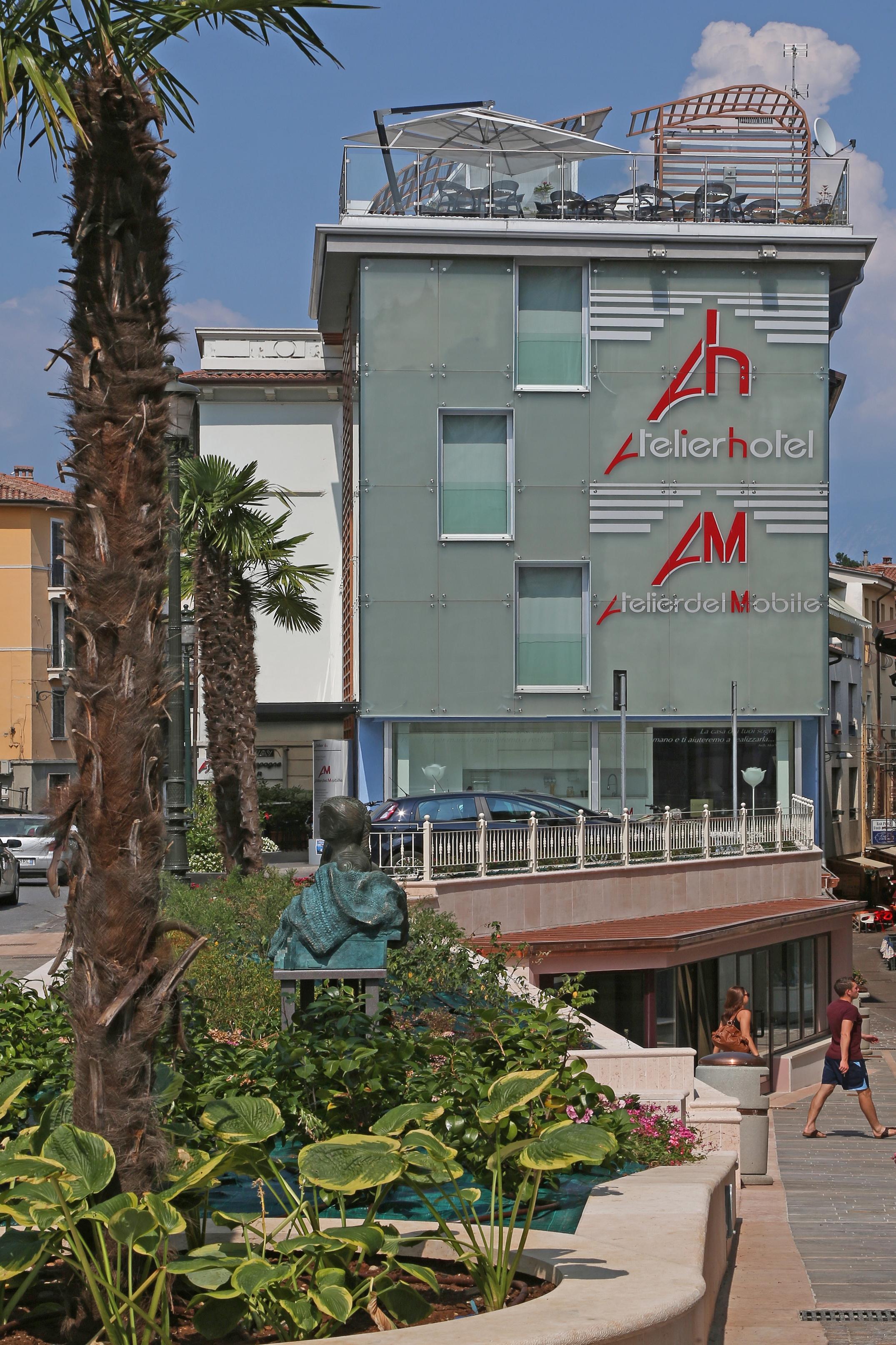 Happy Hotel Atelier Gardone Riviera Centro & Beach Eksteriør billede